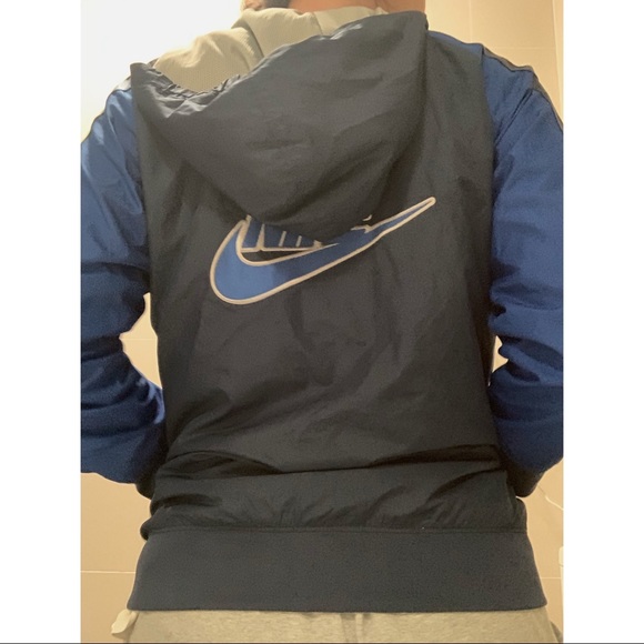 Vintage Nike blue windbreaker - Picture 4 of 10